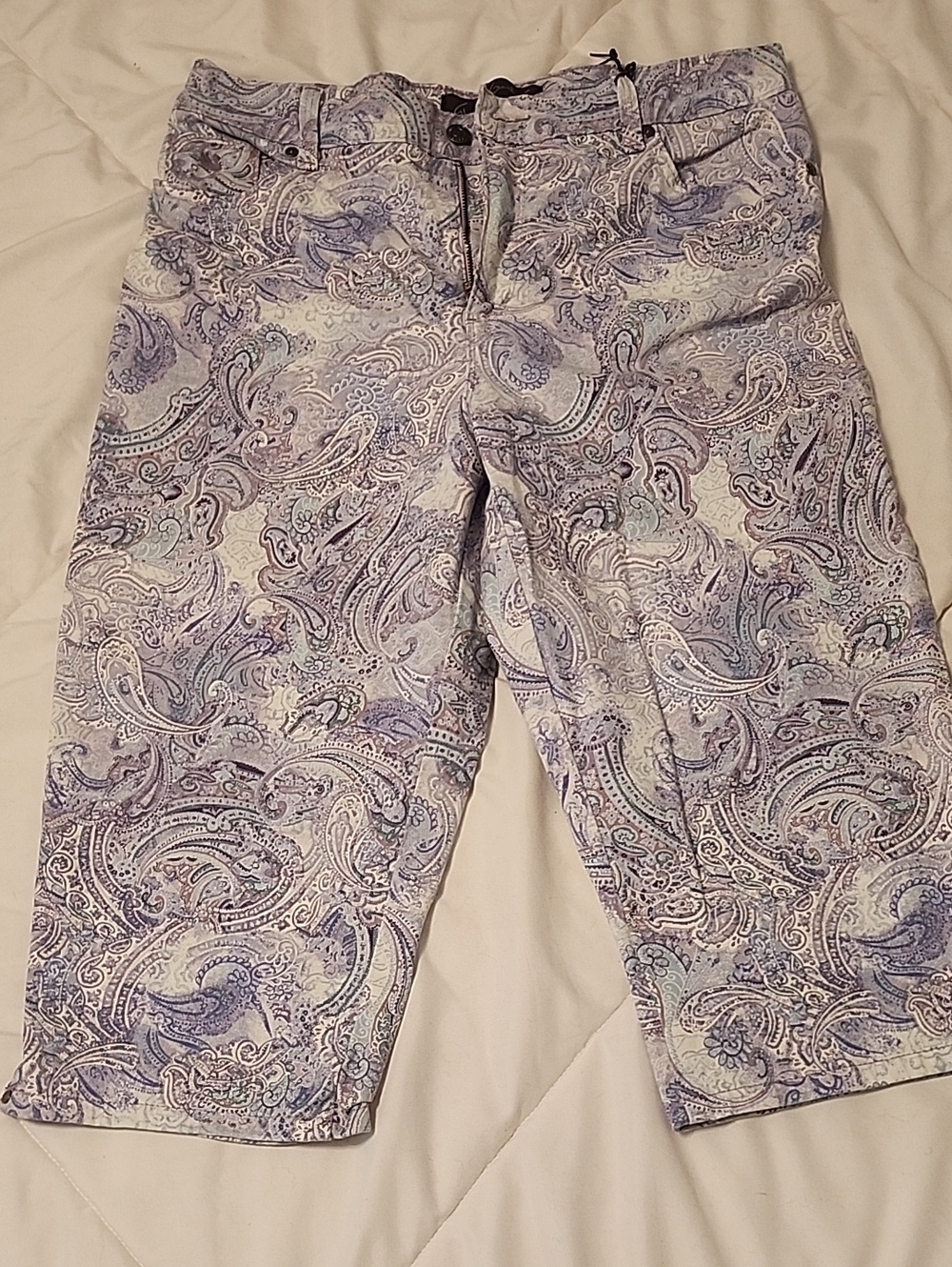 Gloria Vanderbilt Lavender Paisley Capris Sz 14p
